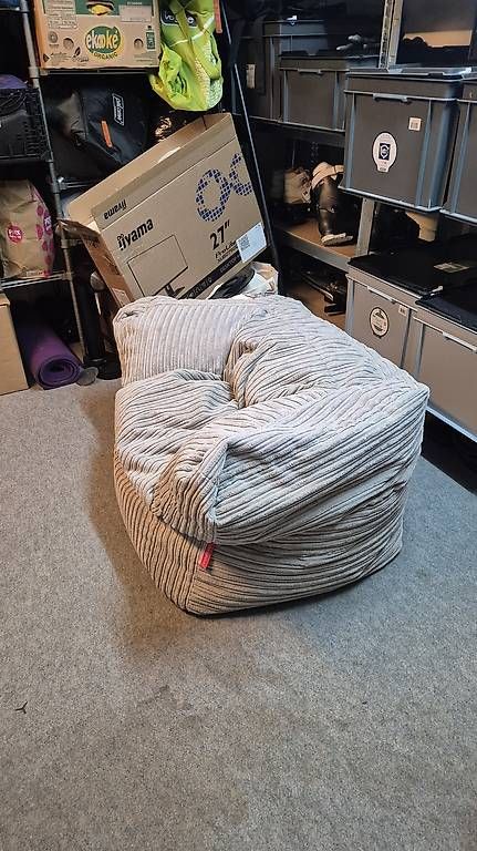 Sgabelli: Sitzsack – Usato da Bern venduto da ElDaRa