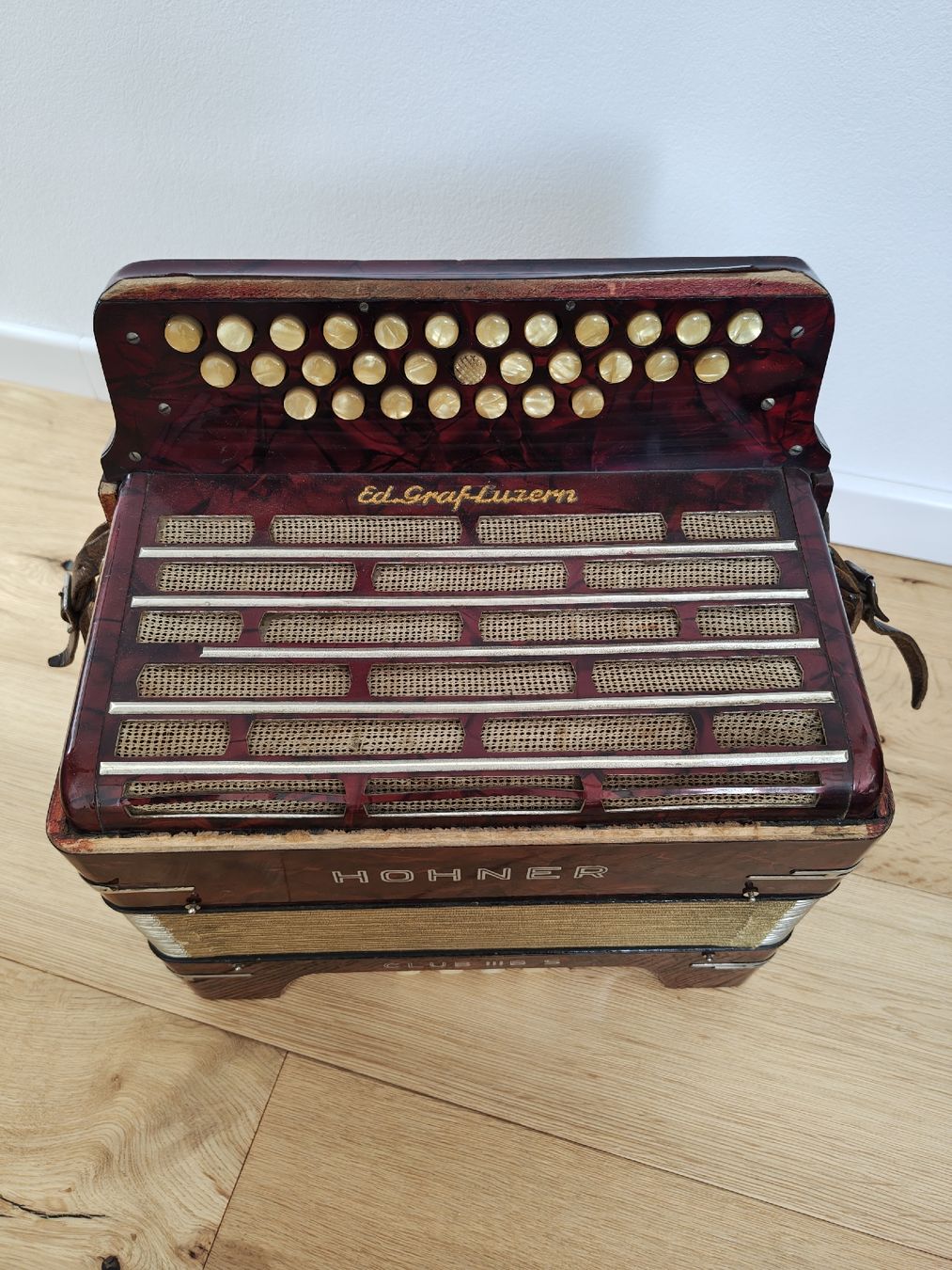 Strumenti musicali: Accordéon Hohner Club IIIb S – Usato da Fontainemelon venduto da ad_ 2