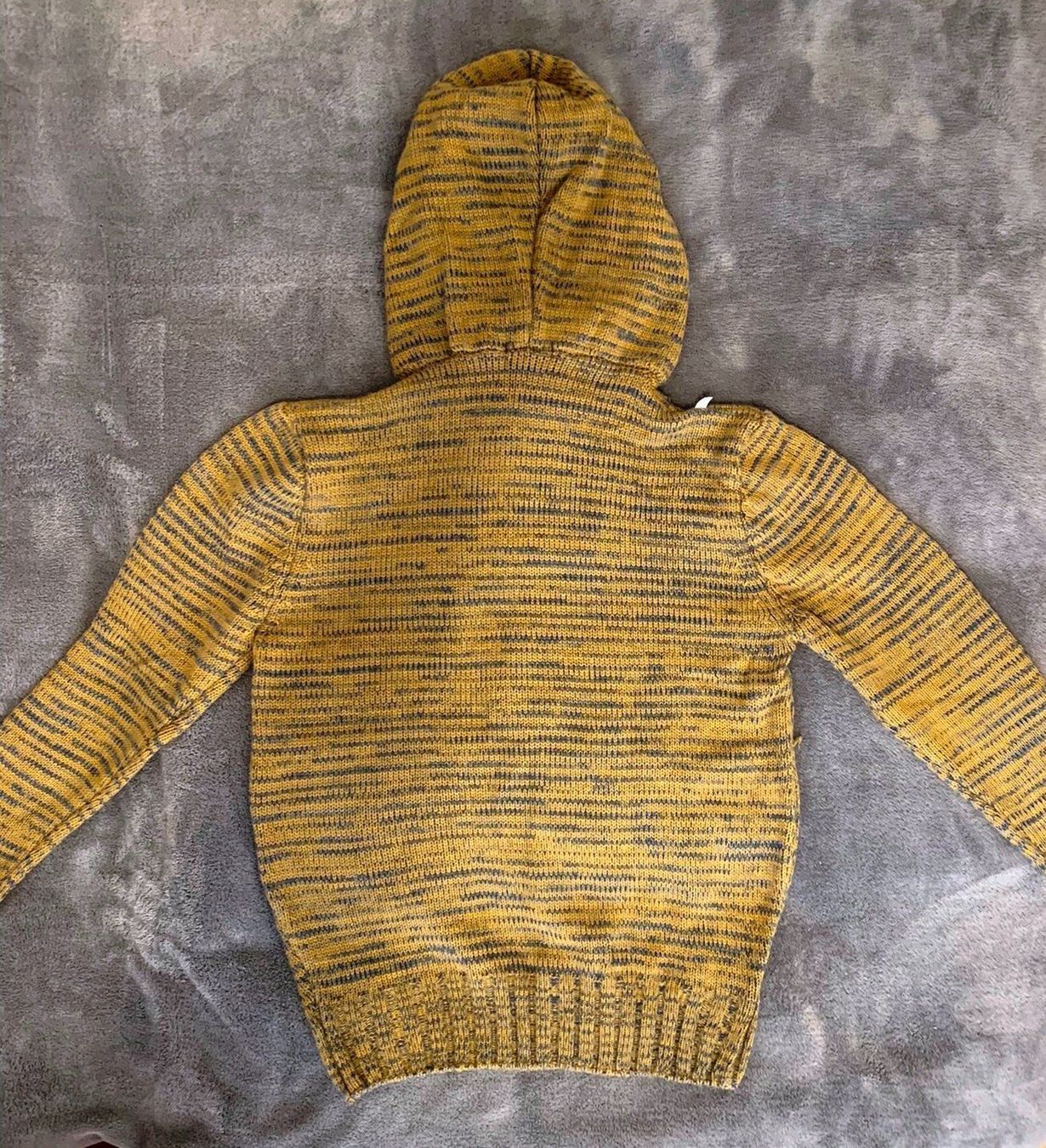 Maglioni & Felpe: Pullover Hoodie – Nuovo (secondo la descrizione) da Lodrino venduto da mediwell 2
