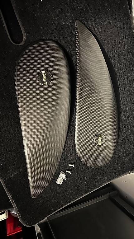 Tutti i ricambio per moto: Ducati Scrambler Carbon Tankabdeckung / -cover – Usato da Allenwinden venduto da Isenseven