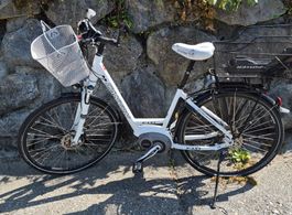 E-Bike Canyon, Bosch Mittelmotor, 400Wh, weiss, gebraucht
