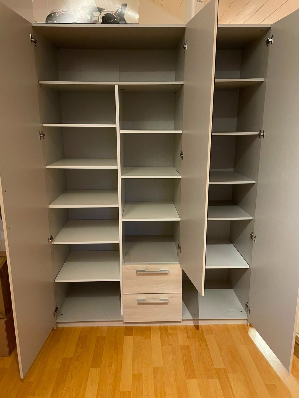 Armoires: Schrank – D'occasion à Seengen par die_Katze 1