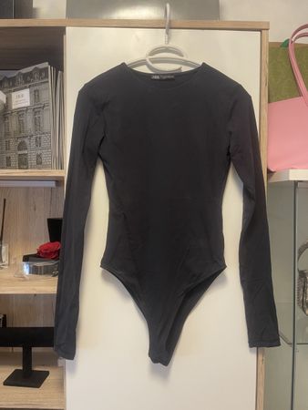Schwarzer Body von Zara, Grösse S – Top Zustand!