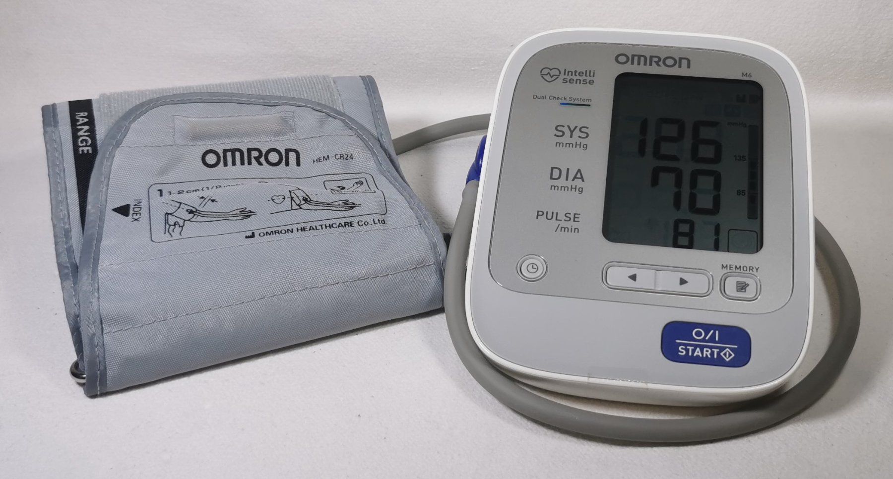 Omron Medizinische Geräte: Omron M6 Blutdruckmessgerät HEM-7211-E – Gebraucht aus Bremgarten b. Bern von Vittorio0