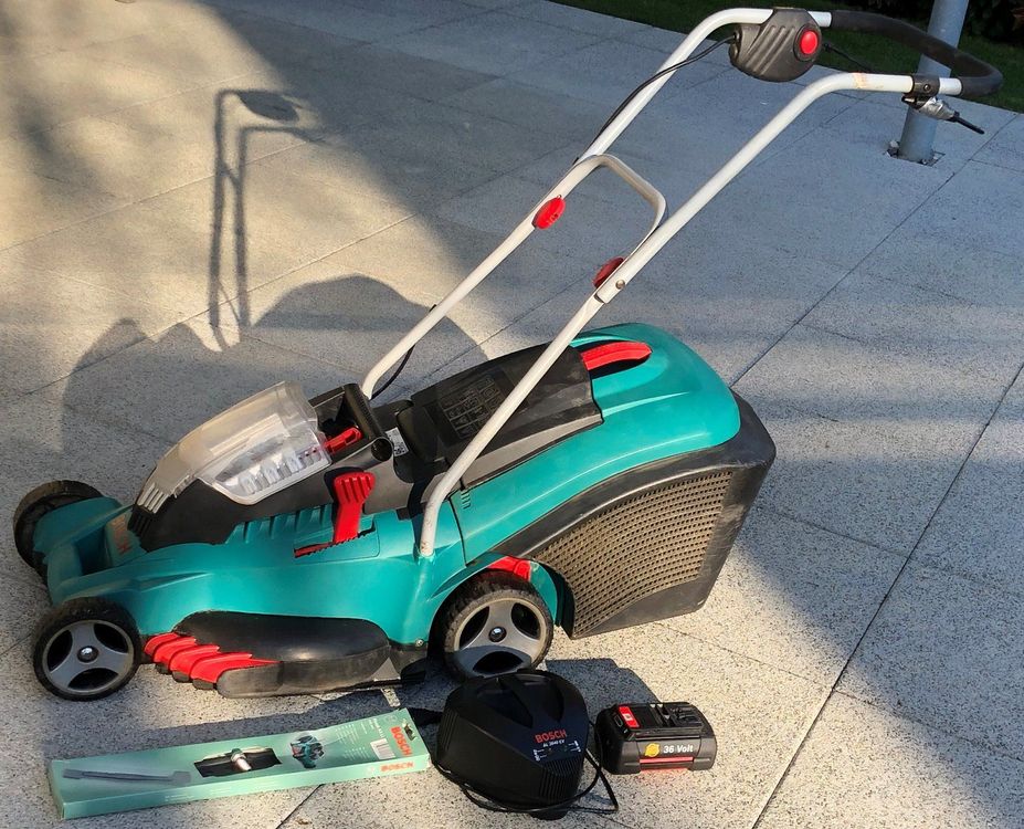 Bosch AkkuRasenmäher Rotak 43 LI Kaufen auf Ricardo