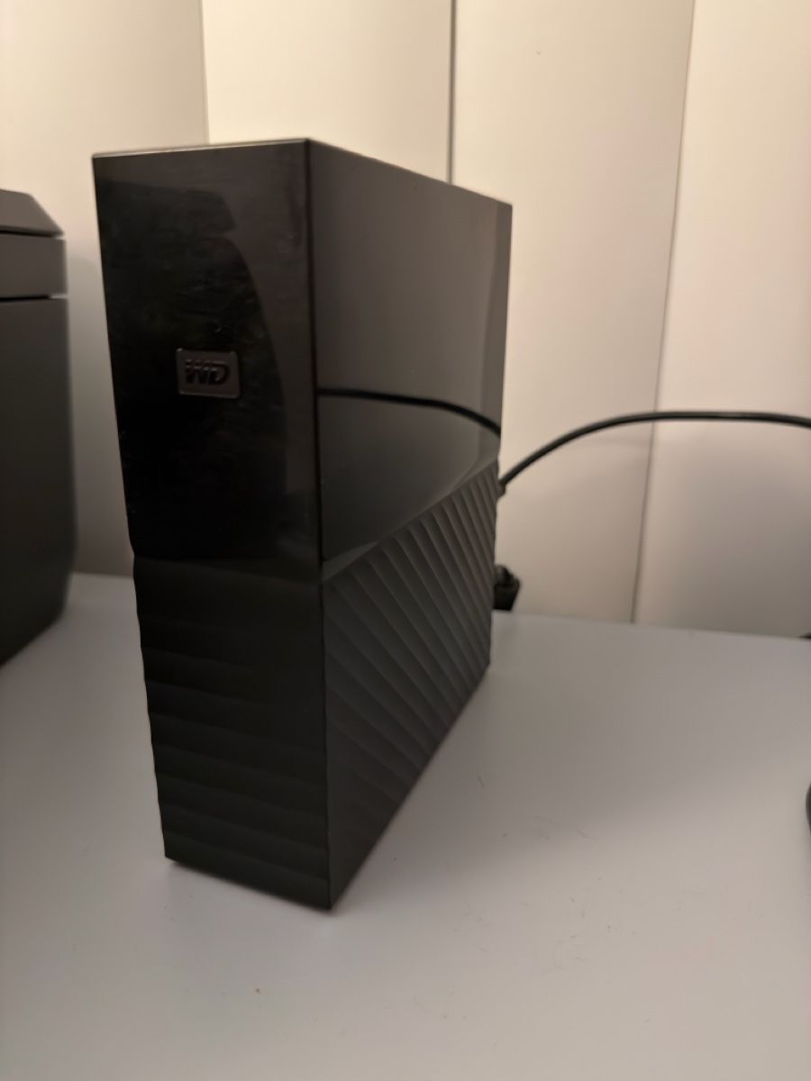 Western Digital Harddisks: WD 8To  – Neu (gemäss Beschreibung) aus Lausanne von mar_l82k