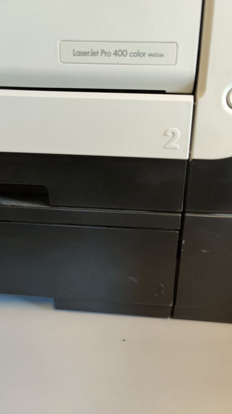 Hewlett Packard Imprimantes: HP LaserJetPro 400 color M451dn – D'occasion à Tuggen par ben_dm9r 1