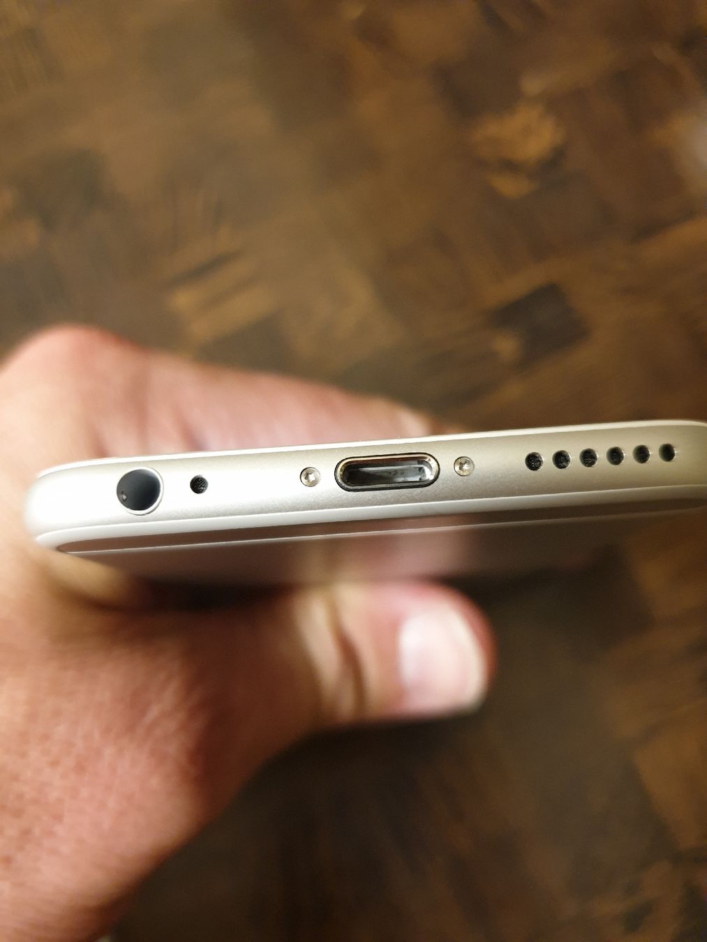 Apple Handys / Smartphones: Apple iPhone 6s silber A1688 – Gebraucht aus Ittigen von Ziok187 1