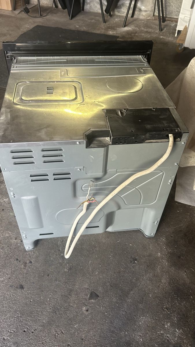V-Zug Elettrodomestici da cucina: V-ZUG COMBAIR V 400 Backofen – Usato da granges paccot venduto da RMBS 5