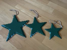 Lot de 3 étoiles décoratives vertes métal neuf