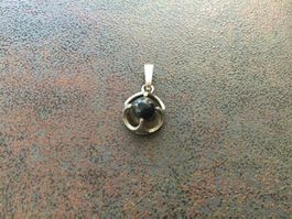 Anhänger mit Onix