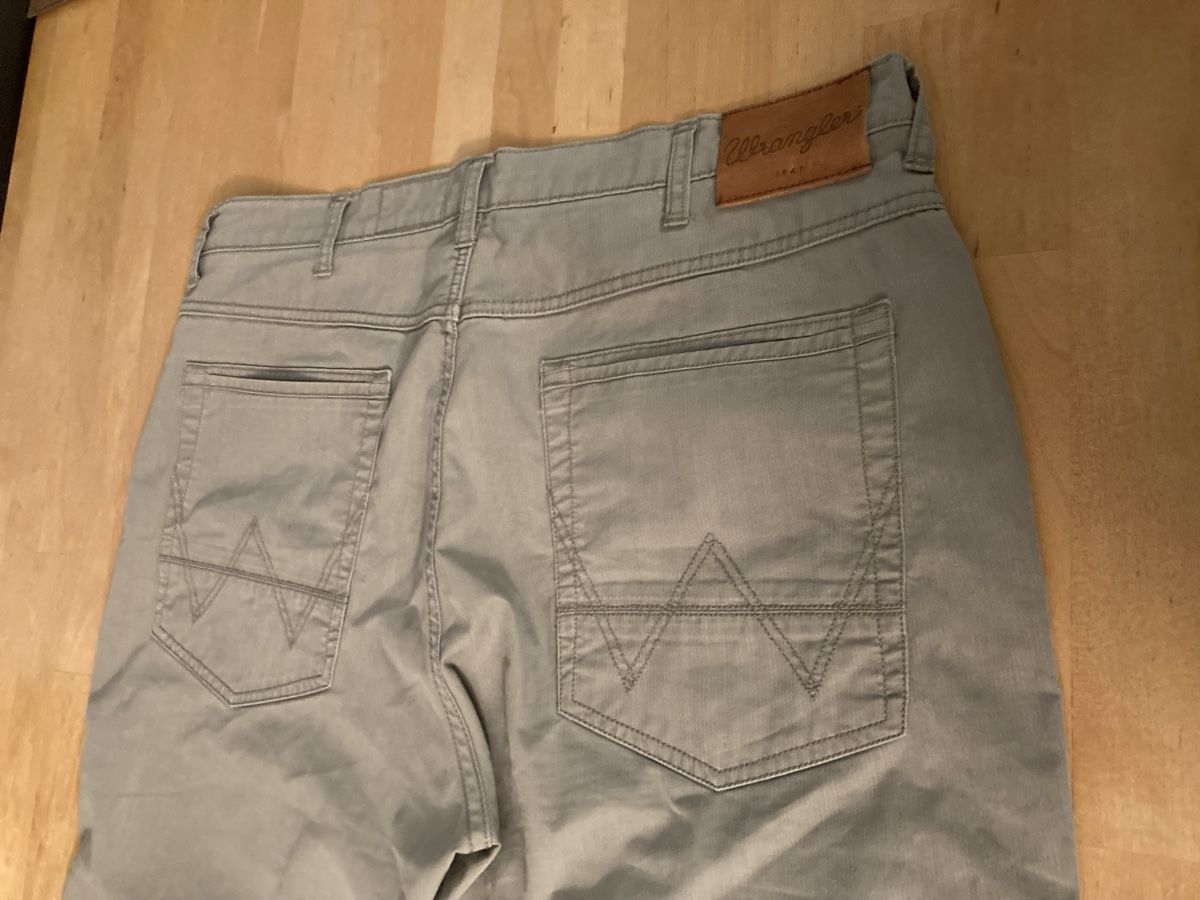 Wrangler Jeans: Wrangler Herrenjeans Gr. 36/30 – Usato da Oberrieden venduto da Garten114 4