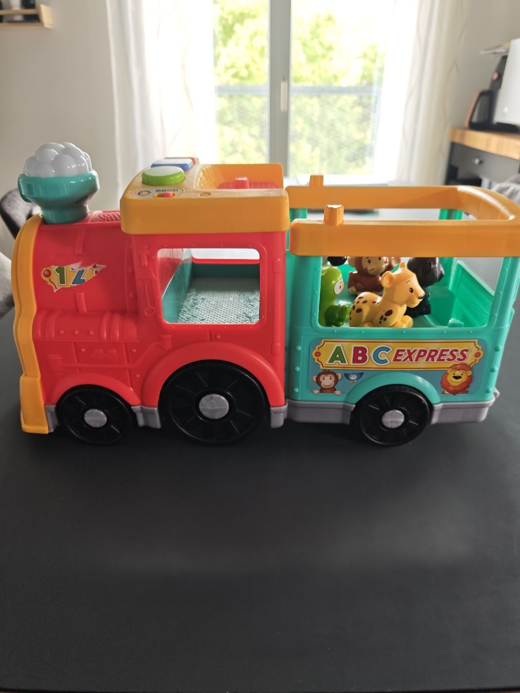 Fisher-Price Giocattoli: ABC Express Zug mit Spielfiguren – Usato da Winterthur venduto da tat_2kml
