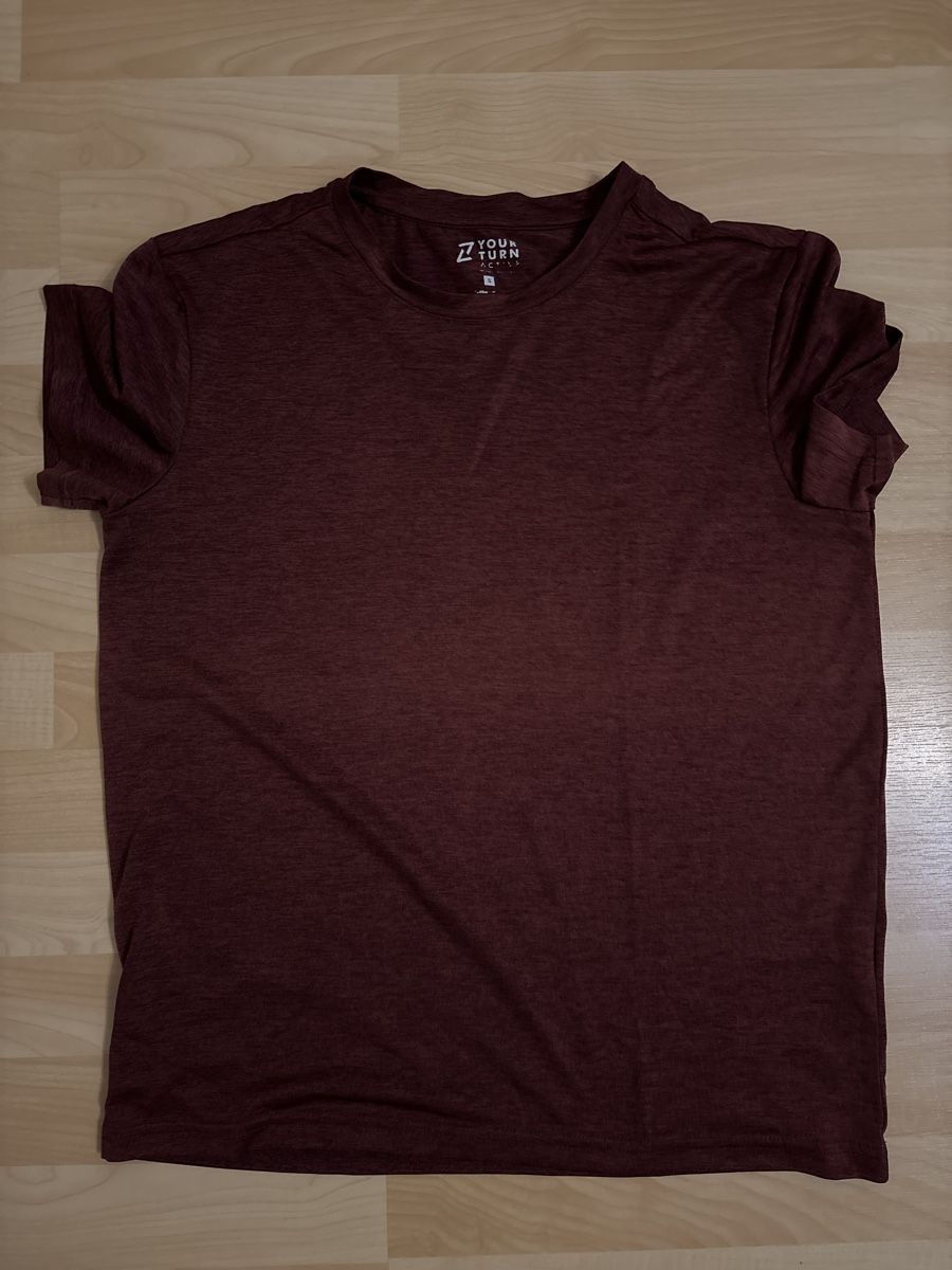 T-Shirts: Sportshirt – Gebraucht aus St. Gallen von sabrina_19