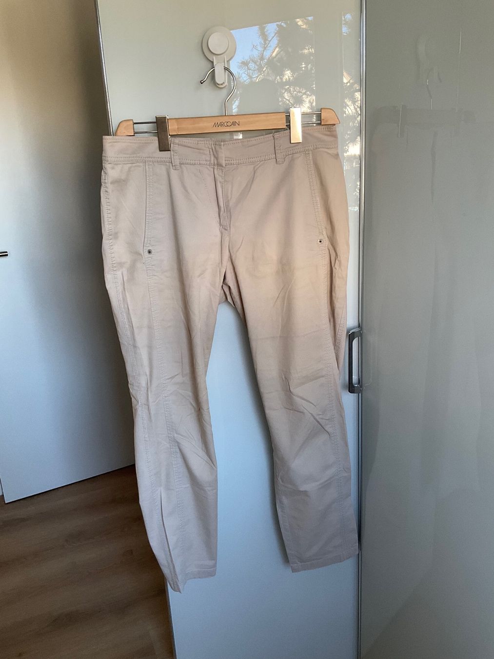 Marc Cain Hosen: Marc Cain Hose Hellbraun Gr. N4 / 40 – Neu (gemäss Beschreibung) aus Wädenswil von Vuki 1
