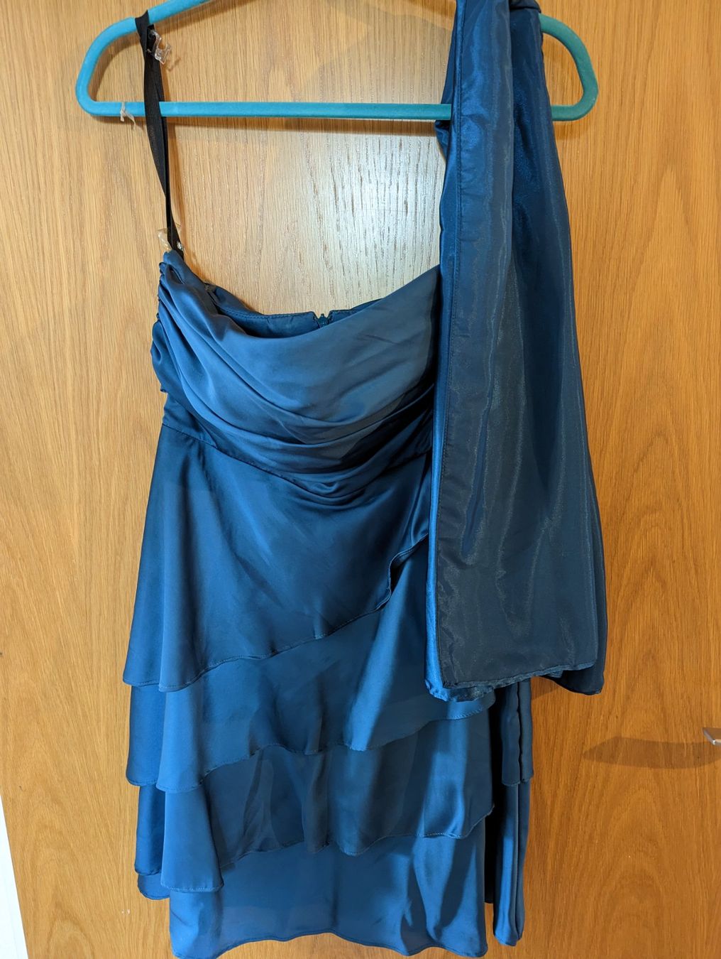 Vestiti: Cocktailkleid gr 38/40 – Usato da Busswil BE venduto da Binchenbeetli 6