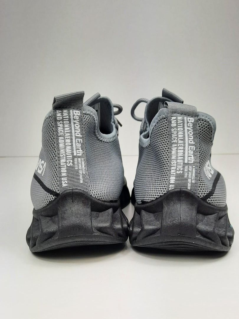 Scarpe da uomo: NASA Slip on Sneaker Beyond the Rainbow grau Gr. 40 – Nuovo e nell'imballaggio originale da Seuzach venduto da VT-Collections1 6