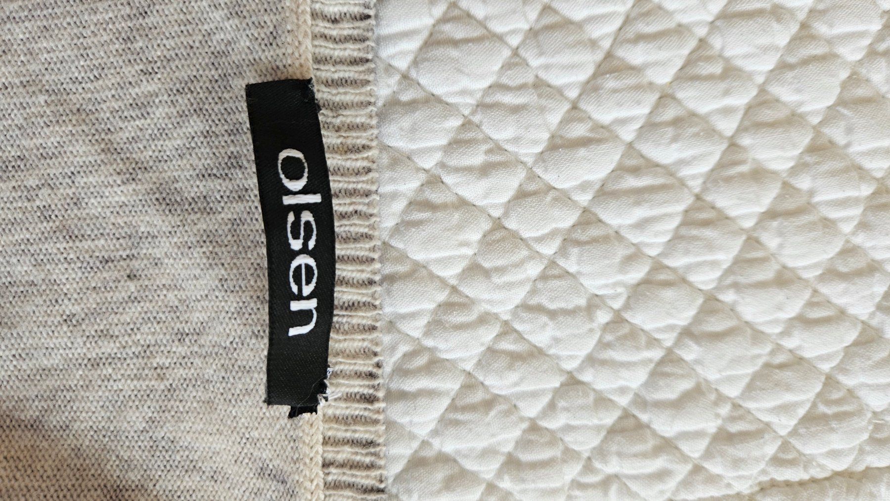 Maglioni & Felpe: Schöner Damenpullover mit Muster, Grösse 42 Wolle/Viskose – Usato da Gossau ZH venduto da fashiontwo 7