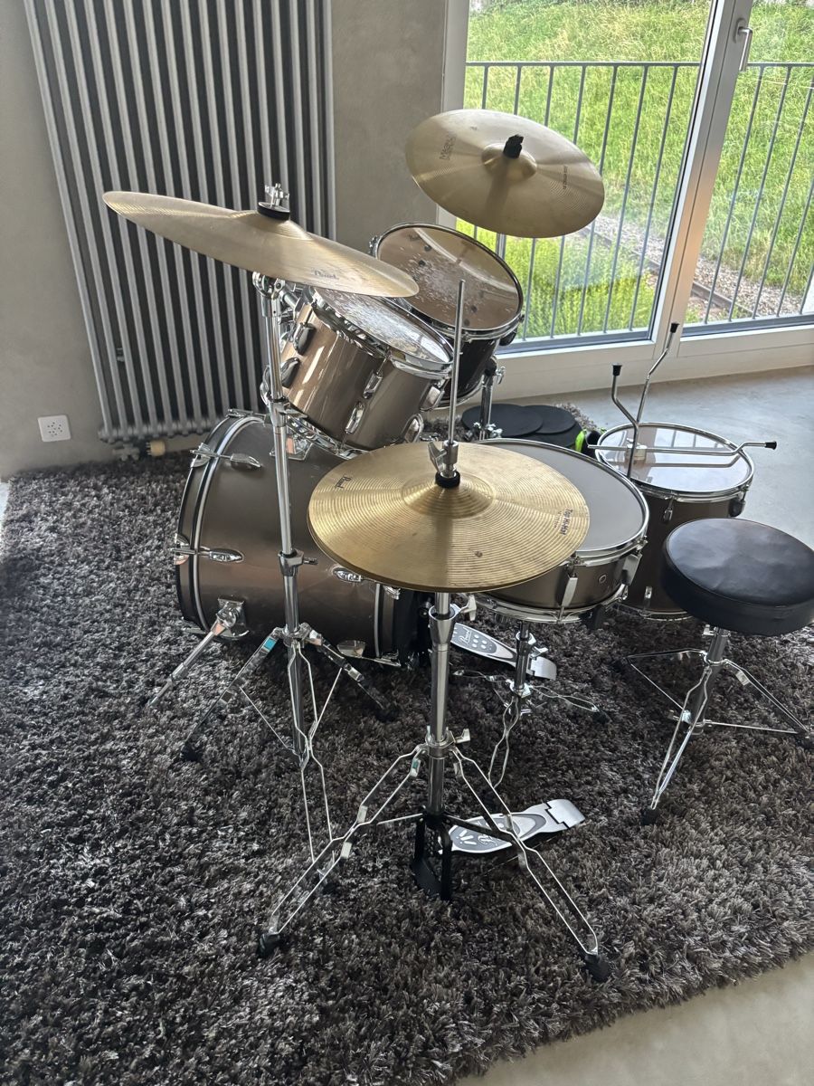 Strumenti musicali: Schlagzeug "Pearl" – Usato da Wädenswil venduto da jamiro_keller 4