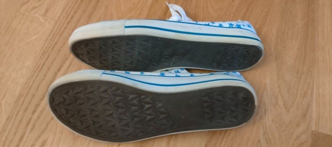 Scarpe da donna: Frauen Sneakers Grösse 39 – Usato da Muri AG venduto da Mupuputs 1