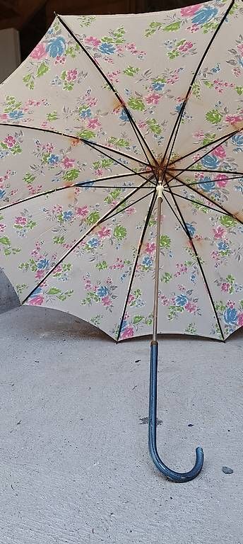 Regenschirme: Antiker Schirm – Gebraucht aus Wädenswil von mh012 1