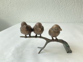 Sculpture en bronze animalière (3 oiseaux sur une branche)