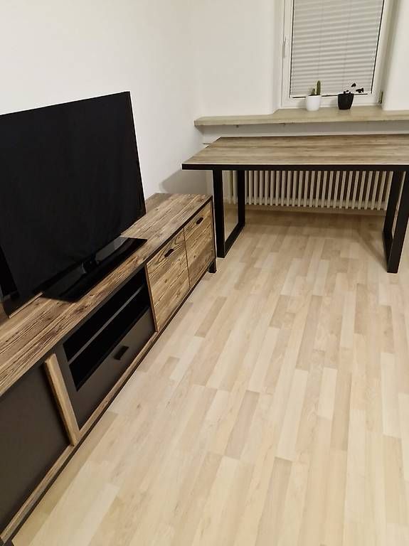 Mobili TV: Tv Möbel und Esstische  – Usato da Zürich venduto da birtanem 3