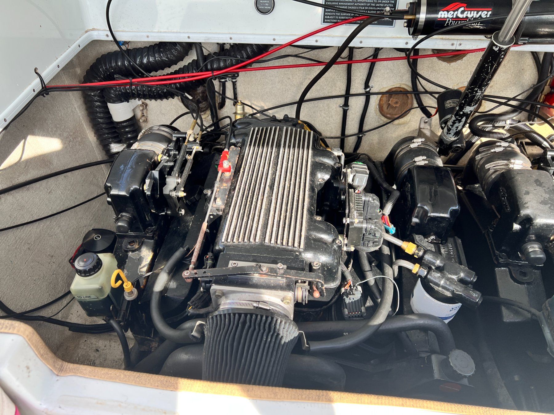 Mercury Moteurs: MERCRUISER BIG BLOCK 8,2 EFI RACING EINSPRITZUNG – D'occasion à Avenches par BOOTTRANSPORTE
