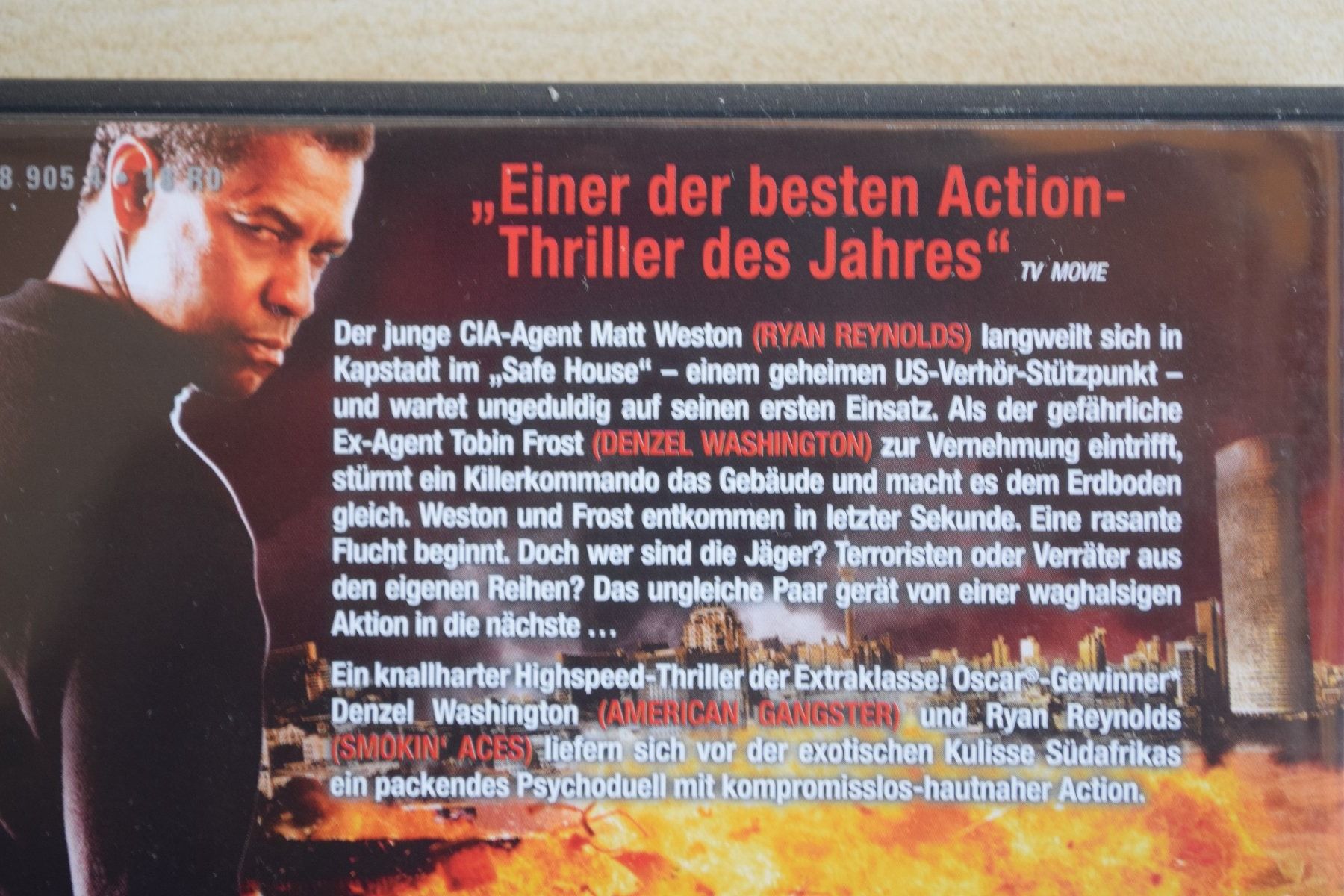 Tous les DVDs: SAFE HOUSE/NO ONE IS SAFE (160) – D'occasion à Reutigen par DONDON55 2