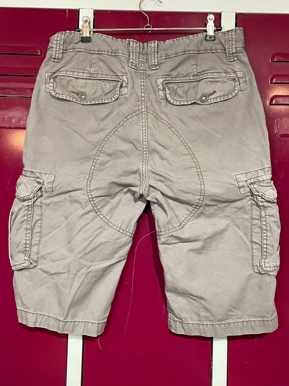 Schott Pantaloni: SCHOTT BROS. CARGO SHORTS SZ: 31 – Usato da Cortaillod venduto da Stay_Alive_vintage 1