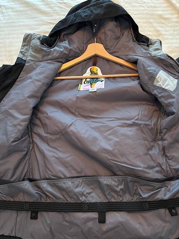 Burton Giacche: Burton Skijacke Grösse S – Usato da Bern venduto da CH_13 3