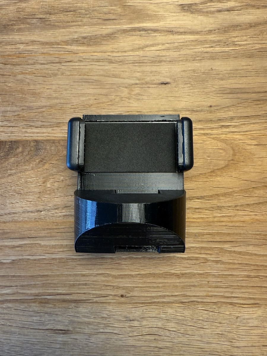 Staffe: Porsche 997 Handyhalterung iPhone 16  – Usato da Zürich venduto da lajuliet 3
