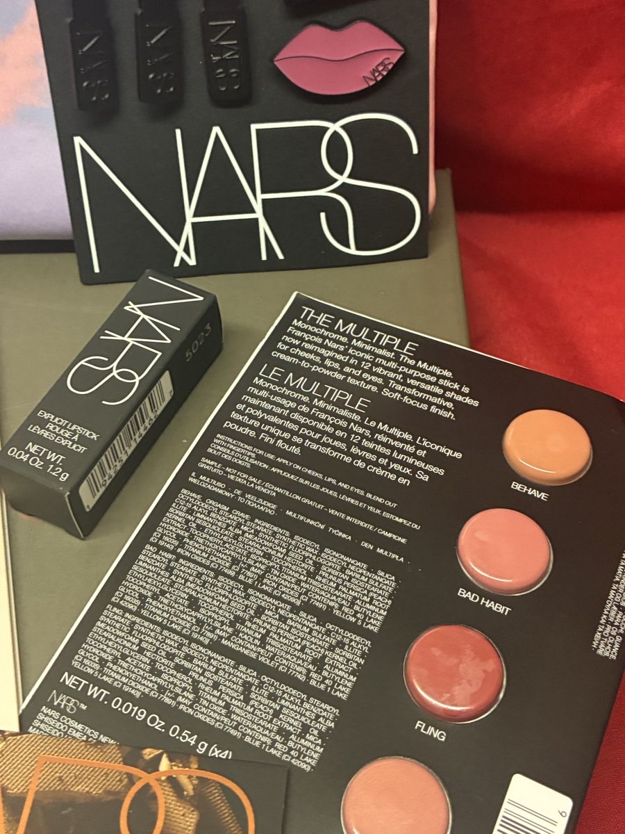 Nars Cura del viso: NARS Kosmetik Testerset mit hübschem Etui/ Trousse - neu! – Nuovo e nell'imballaggio originale da Niederglatt ZH venduto da karinso 3