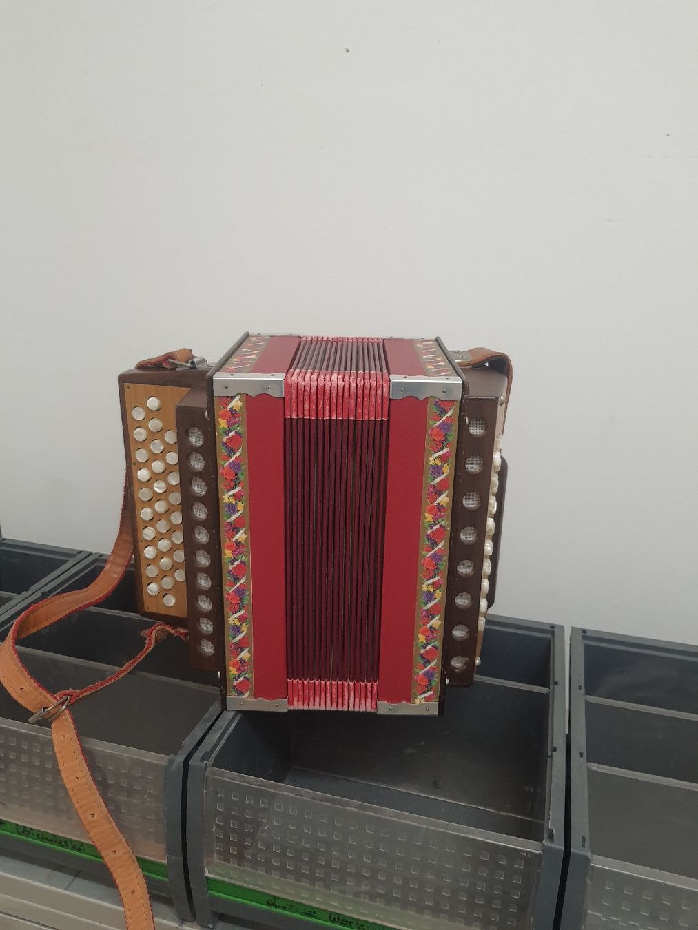 Instruments de musique: schwyzerorgeli Matter ton B  – D'occasion à Pont-de-la-Morge par Mirabelle0