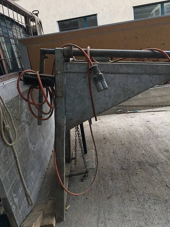 Travi: Deckenstützen Reiniger Condecta – Usato da Kirchdorf AG venduto da Heinz_Birchmeier 1