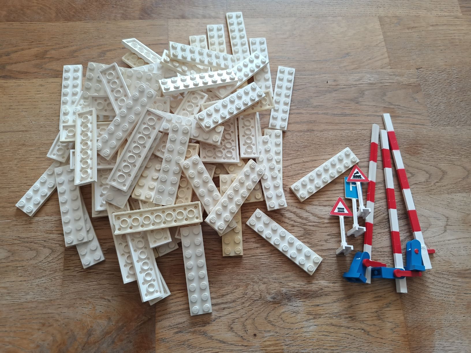Lego Kit di costruzioni: lot rails Lego bleues vintage.... – Usato da Bex venduto da Canouille 1