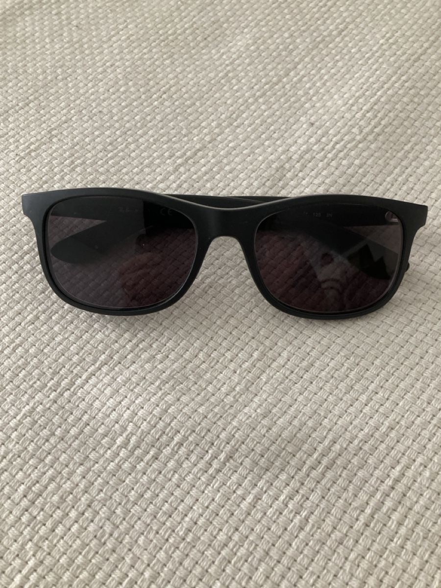 Ray-Ban Lunettes & Verres: Ray-Ban Kindersonnenbrille – D'occasion à Männedorf par Larimar4