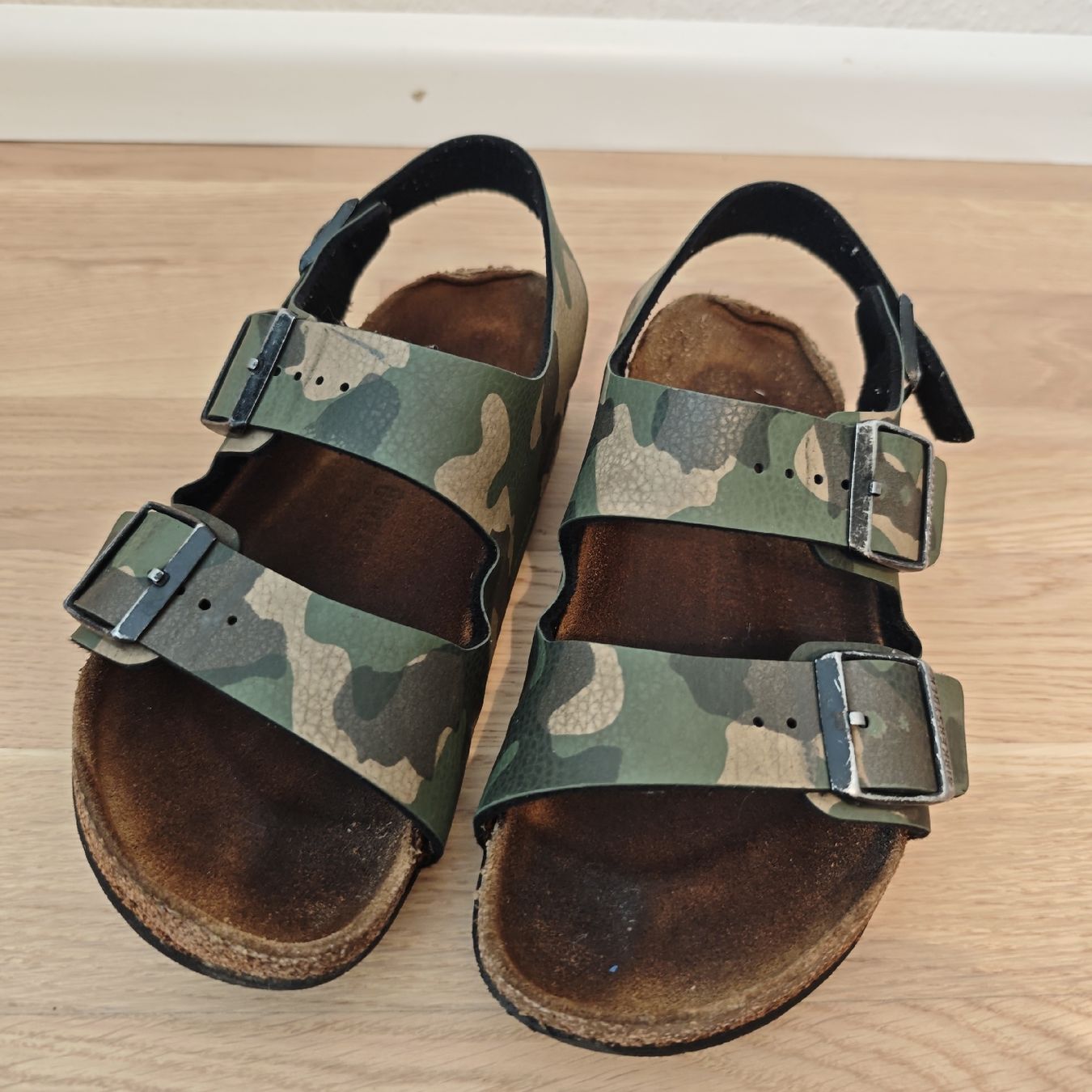 Birkenstock Schuhe für Jungen: Birkenstock 38 used  – Gebraucht aus Rothenfluh von Carly_Q 1