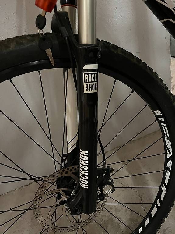 Vélos: Specialized Stumpjumper Comp – D'occasion à Baden par fio_2hh7 1