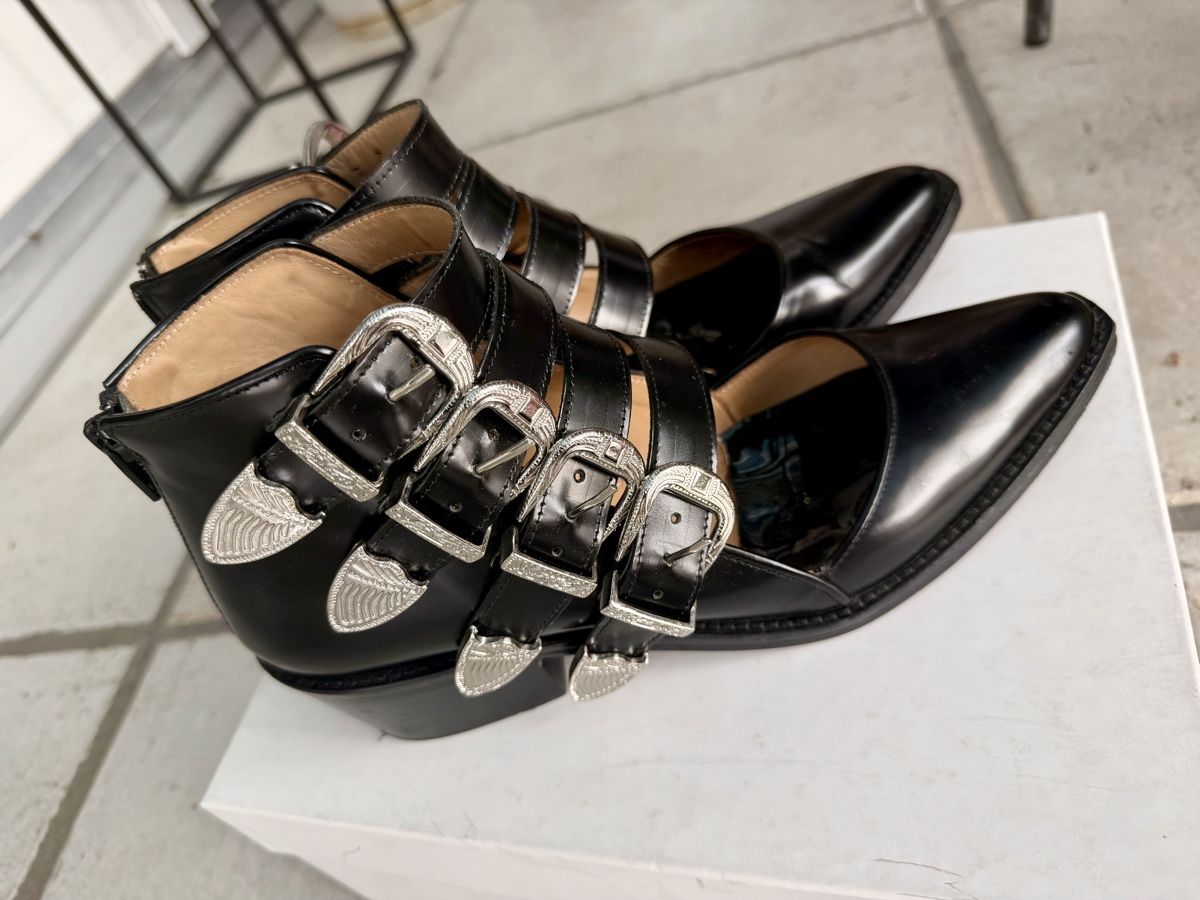 Damenschuhe: Toga Pulla Boots Black Leather Size 39 – Gebraucht aus Arni AG von LunaMeadow