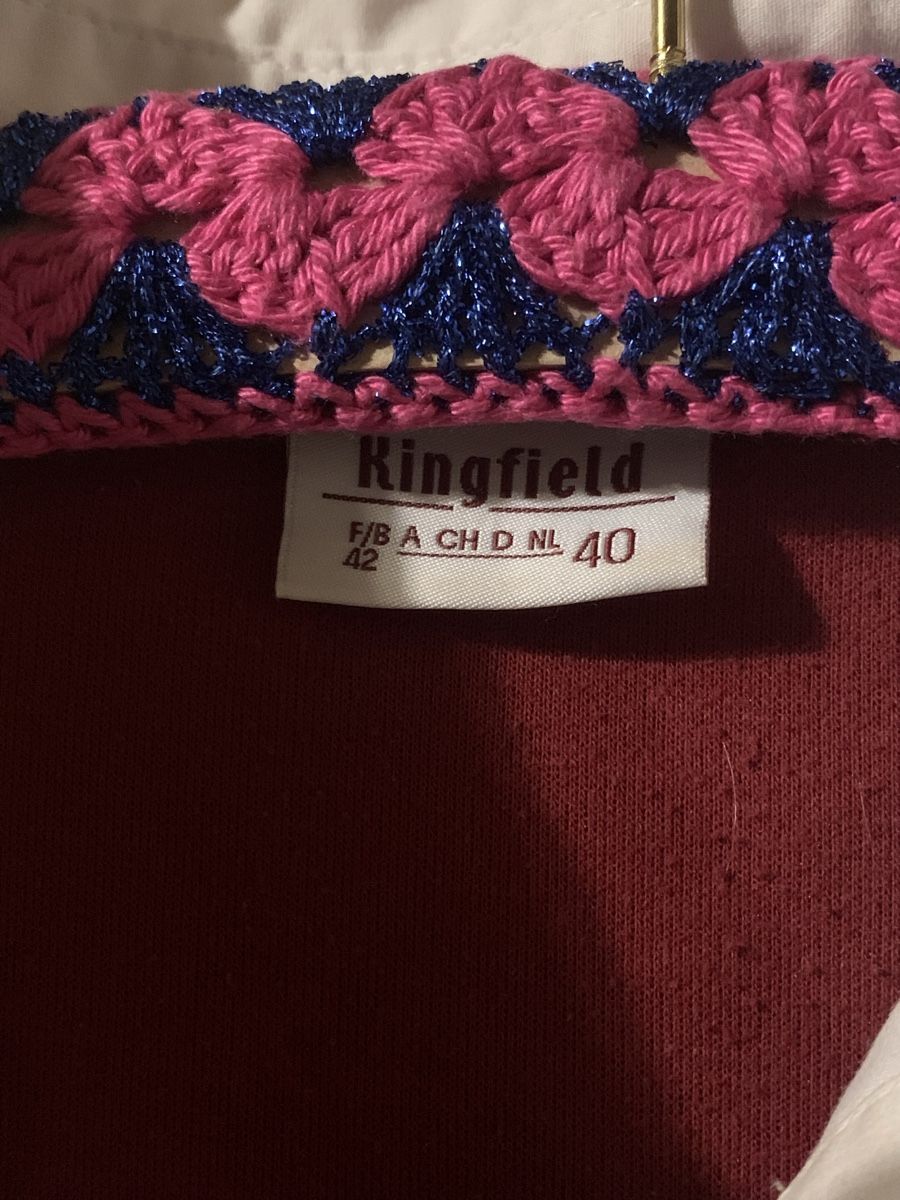 Maglioni & Felpe: Damen Pullover bordeaux Grösse 40/42V-Ausschnitt Blusenkrage – Usato da Laufen venduto da Nivo33 2