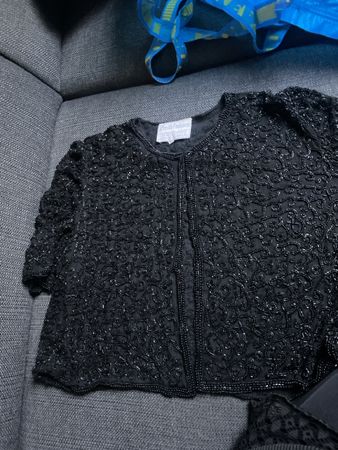 Festtags Jäckli, Chräleli-bestickt gr. L, eher klein 