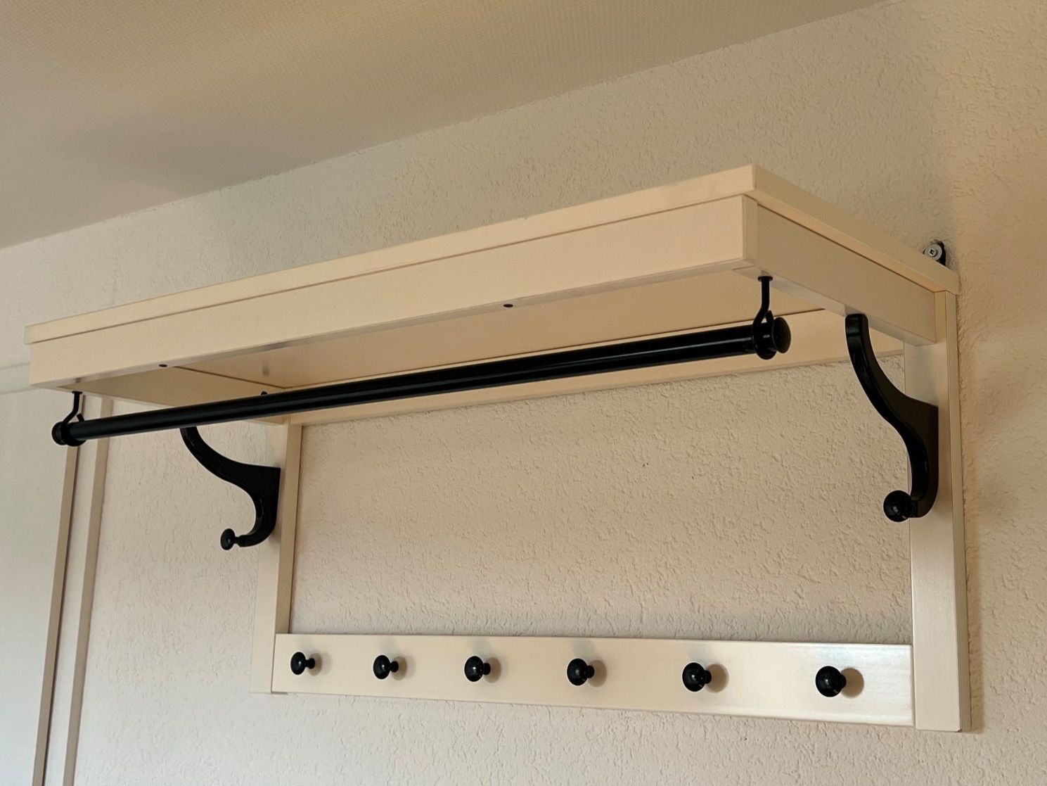 Ikea Porte manteau: Ikea Hemnes Garderobenständer – D'occasion à St. Gallen par mic_rmq8 1