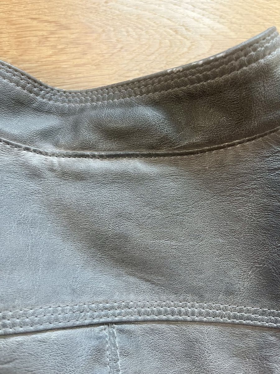 C&A Giacche: Schöne graue Jacke im Lederlook, Gr. 42 – Usato da Weiach venduto da Meine-kleine-Welt 7