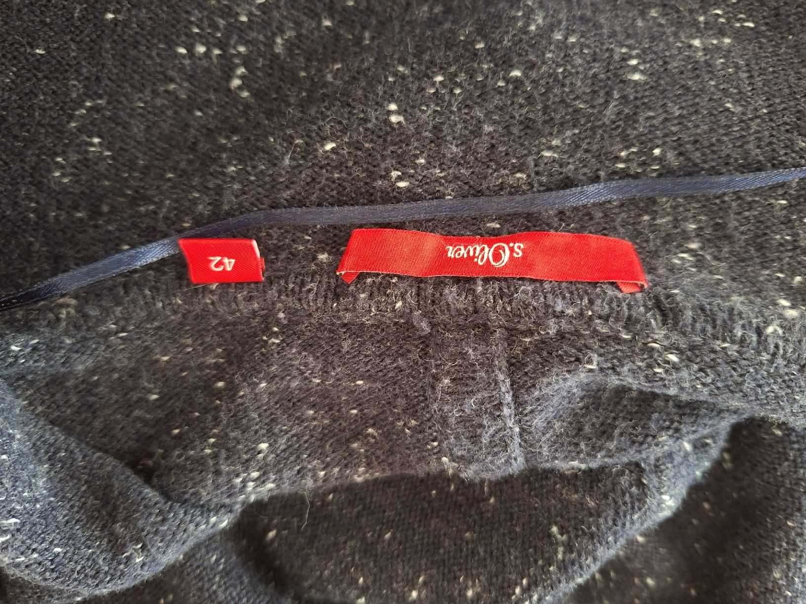 S.Oliver Giacche: S.Oliver Strickjacke, Gr. 42, dunkelblau lang offen – Usato da Balsthal venduto da sarah23rot 1