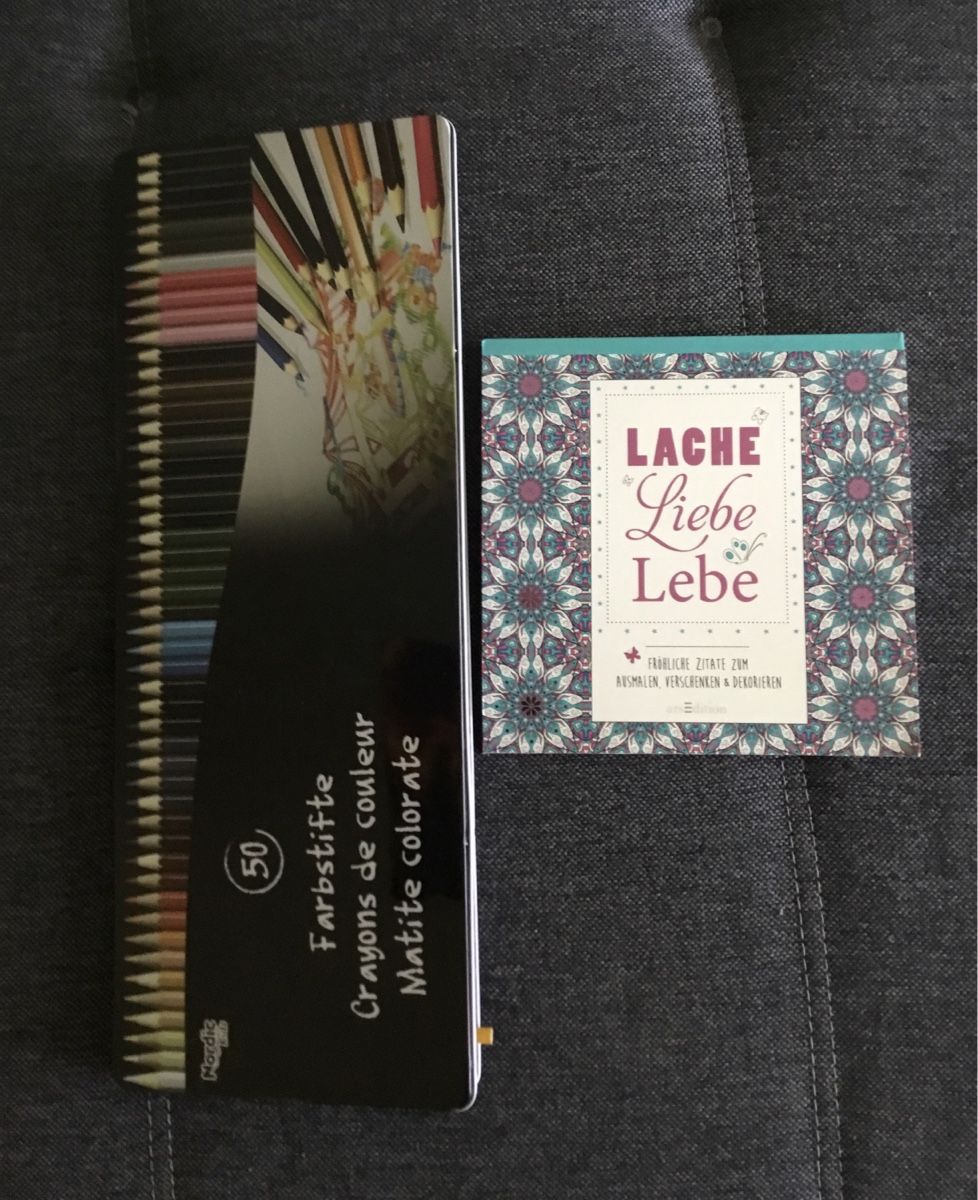 Libri: Malbuch Lache Liebe Leben – Nuovo (secondo la descrizione) da Endingen venduto da Warlock