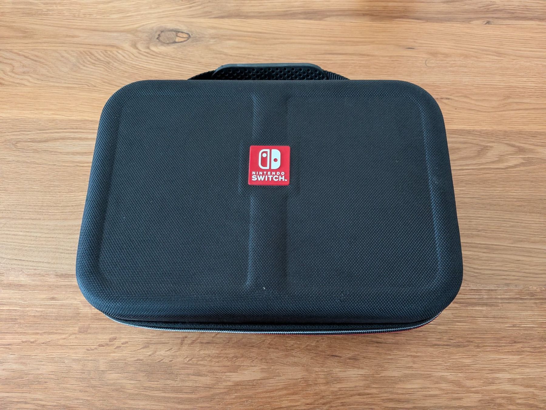 Nintendo Konsolen: Switch 1 (2017) mit Transportbox – Gebraucht aus Langenthal von cmo_2fz9 5