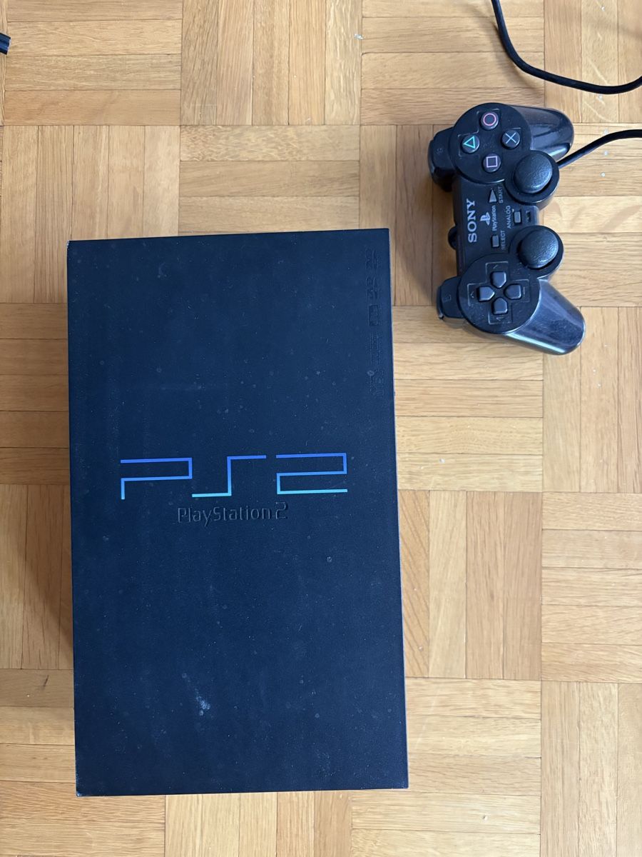 Sony Console: Sony PlayStation 2 (PS2) – Usato da Maennedorf venduto da Petraam 1