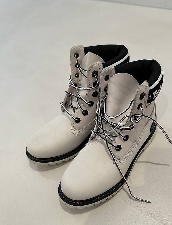 Timberland Scarpe da donna: Timberland Winterschuhe  Gr. 38 – Usato da Port venduto da Sunnyluxe 2