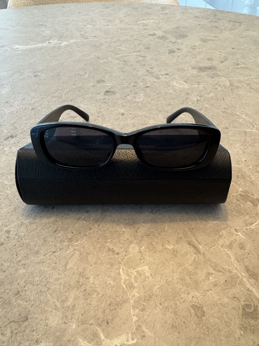 Brillen & Gläser: LeSpecs UNREAL Sonnebrille – Gebraucht aus Meinisberg von nou_d87j